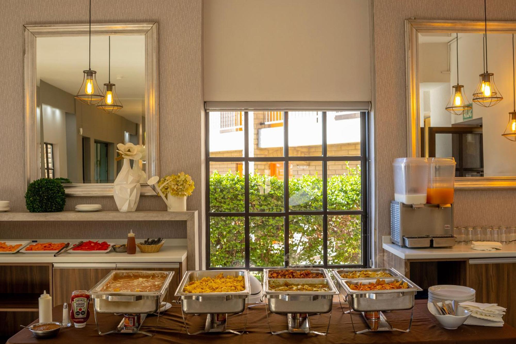 Hotel Colonial Mexicali Eksteriør billede